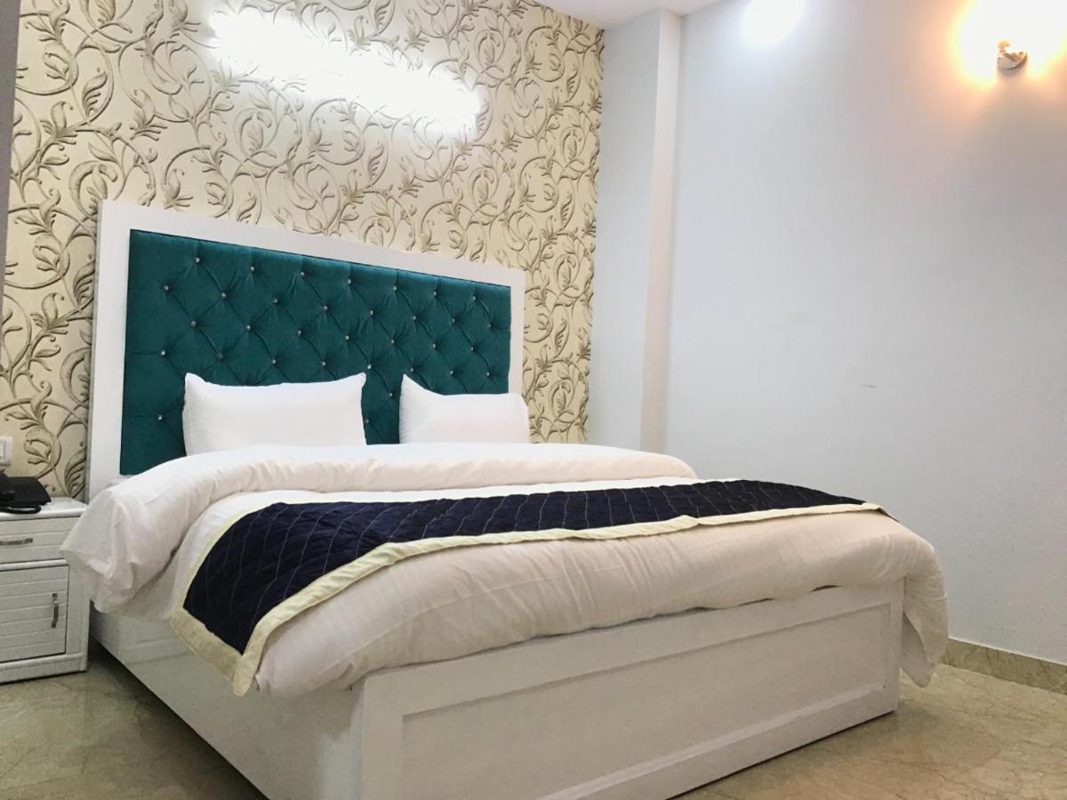 Hotel O The Grand Palace Ghaziabad Eksteriør bilde
