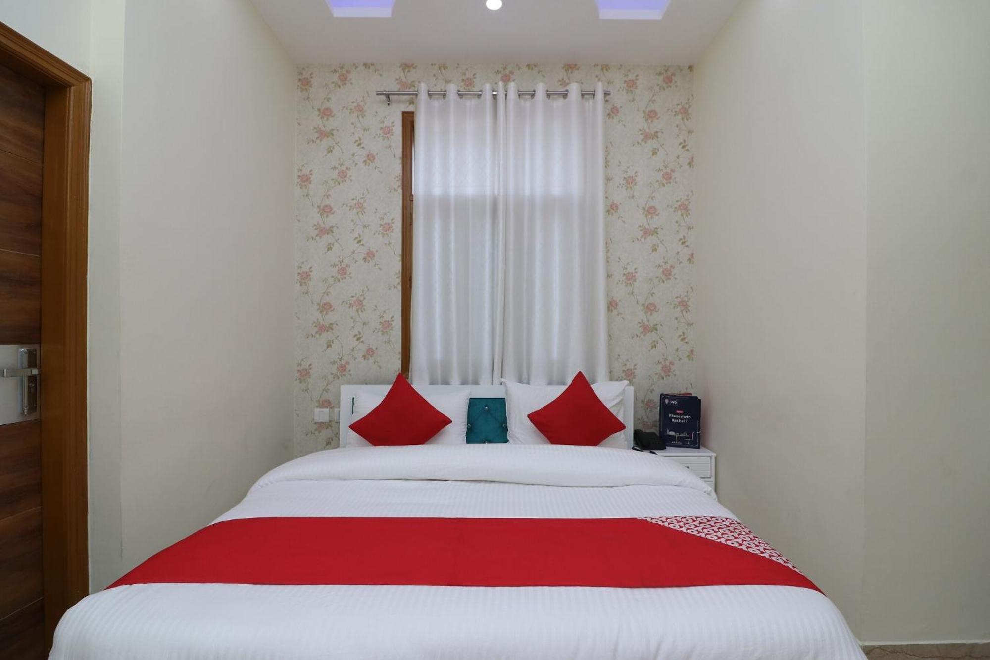 Hotel O The Grand Palace Ghaziabad Eksteriør bilde